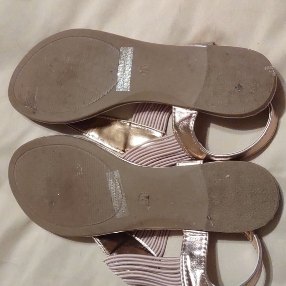 Champagne Gold Gladiator Sandals Size 7 1/2 - Picture 6 of 6